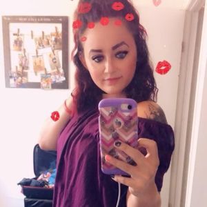 Meet your Posher, Becca